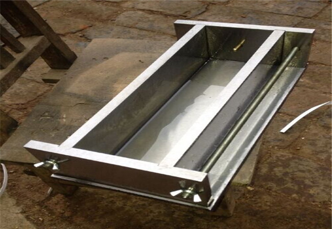 Mould For Soundness (expesnsion ) And Shrakge Tests 